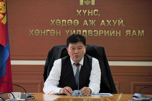 Х.Болорчулуун сайдын яам ХОЁР тэрбумыг хэрхэн зарцуулав